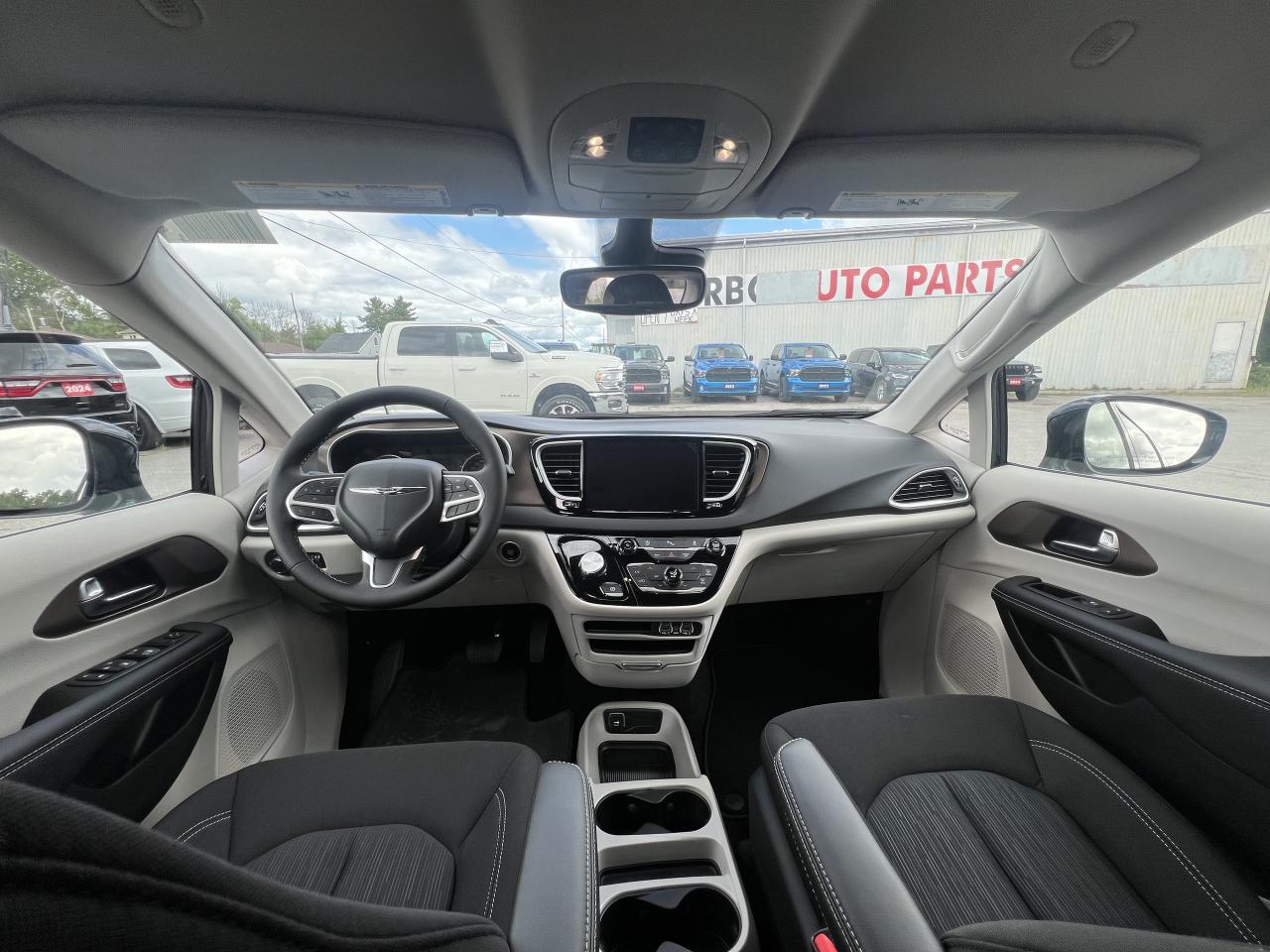 2024 Chrysler Grand Caravan SXT - Safety Tec Group - Navigation Photo