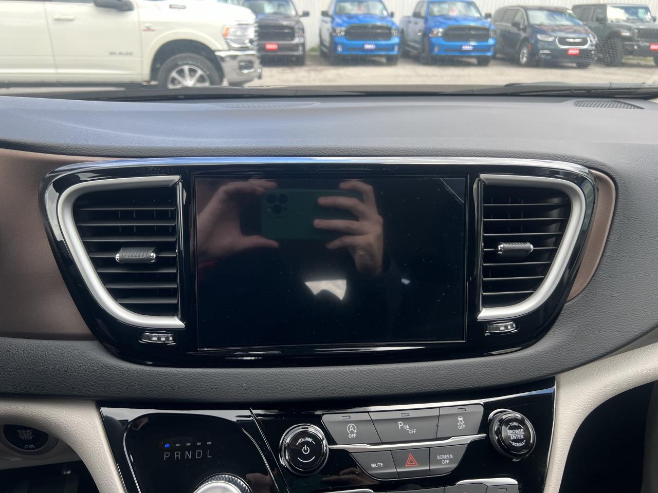 2024 Chrysler Grand Caravan SXT - Safety Tec Group - Navigation Photo