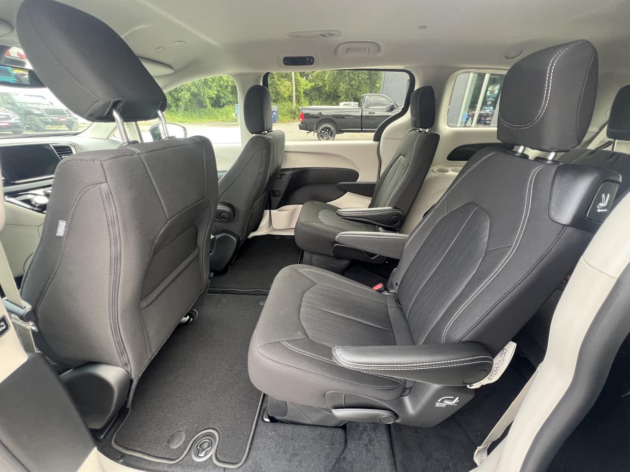 2024 Chrysler Grand Caravan SXT - Safety Tec Group - Navigation Photo