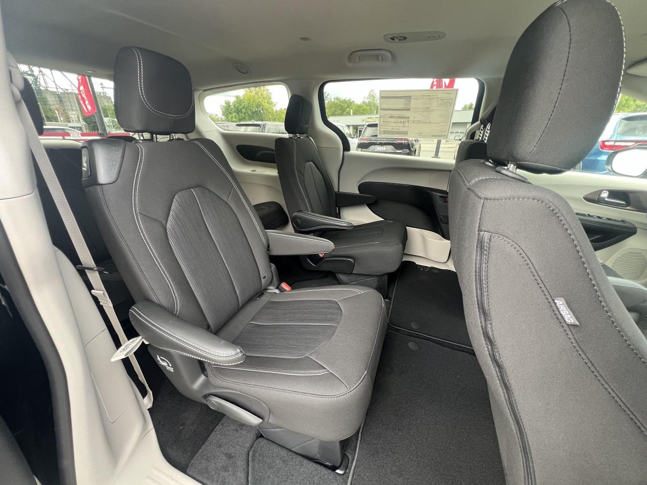 2024 Chrysler Grand Caravan SXT - Safety Tec Group - Navigation Photo