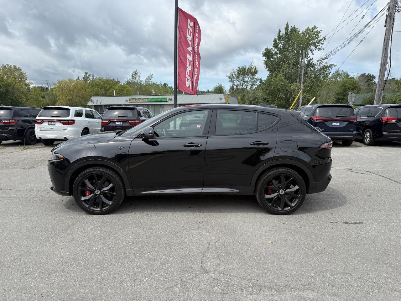 2024 Dodge Hornet PHEV R/T AWD  PHEV - TRACK PACK - BLACKTOP PACKAGE Photo