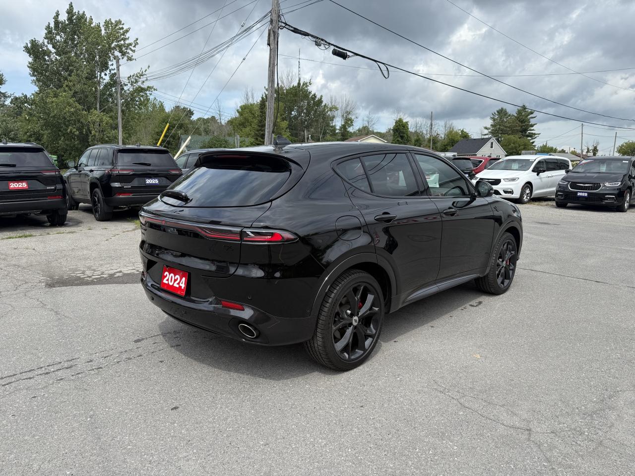 2024 Dodge Hornet PHEV R/T AWD  PHEV - TRACK PACK - BLACKTOP PACKAGE Photo