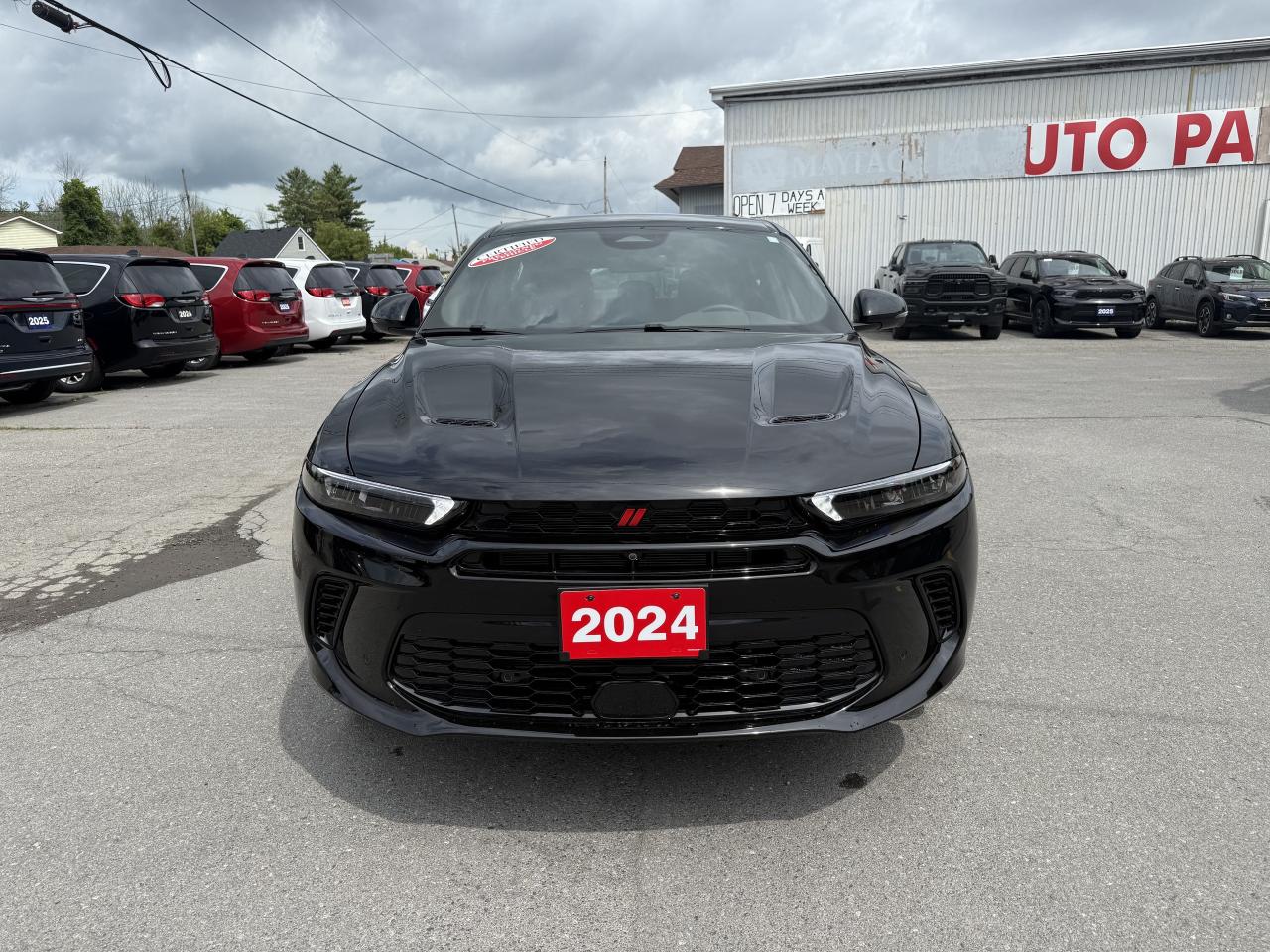 2024 Dodge Hornet PHEV R/T AWD  PHEV - TRACK PACK - BLACKTOP PACKAGE Photo