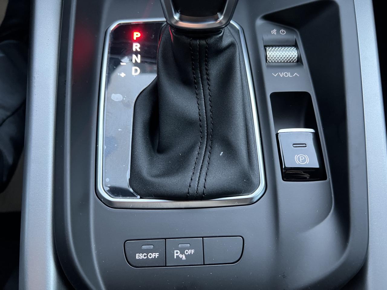 2024 Dodge Hornet PHEV R/T AWD  PHEV - TRACK PACK - BLACKTOP PACKAGE Photo