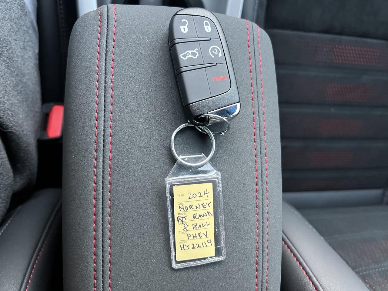 2024 Dodge Hornet PHEV R/T AWD  PHEV - TRACK PACK - BLACKTOP PACKAGE Photo