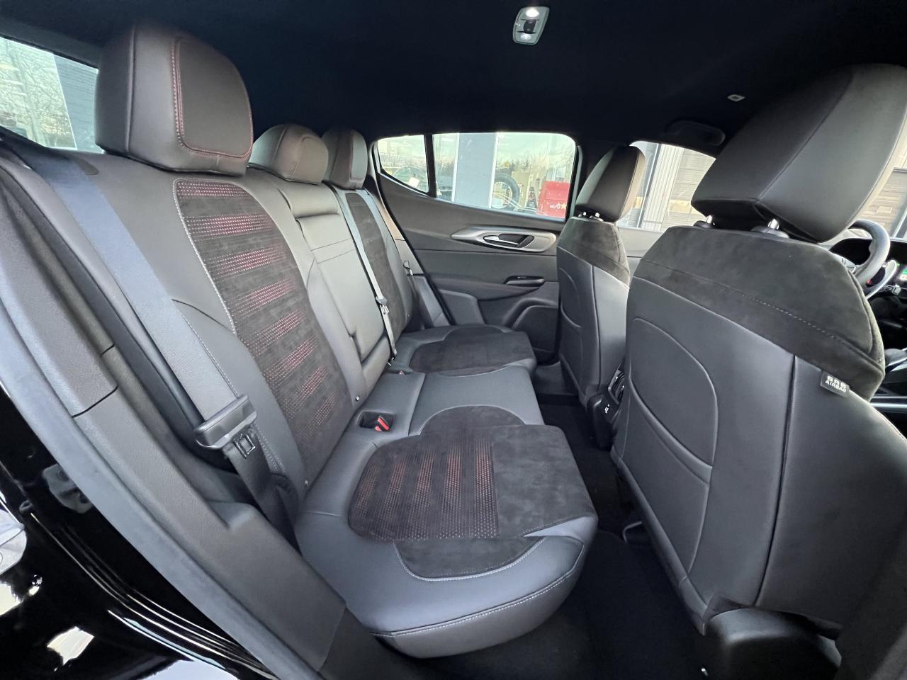 2024 Dodge Hornet PHEV R/T AWD  PHEV - TRACK PACK - BLACKTOP PACKAGE Photo