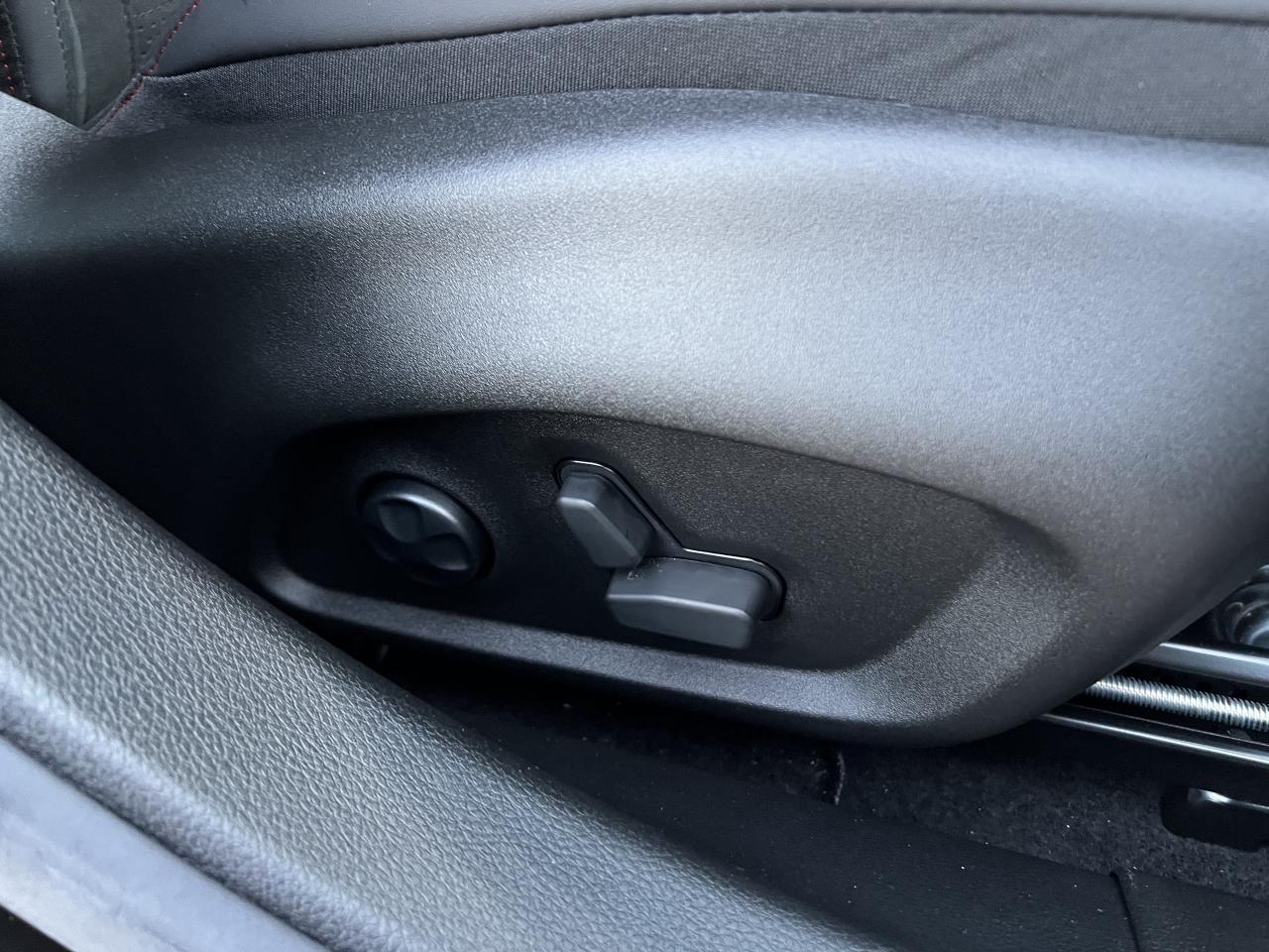 2024 Dodge Hornet PHEV R/T AWD  PHEV - TRACK PACK - BLACKTOP PACKAGE Photo