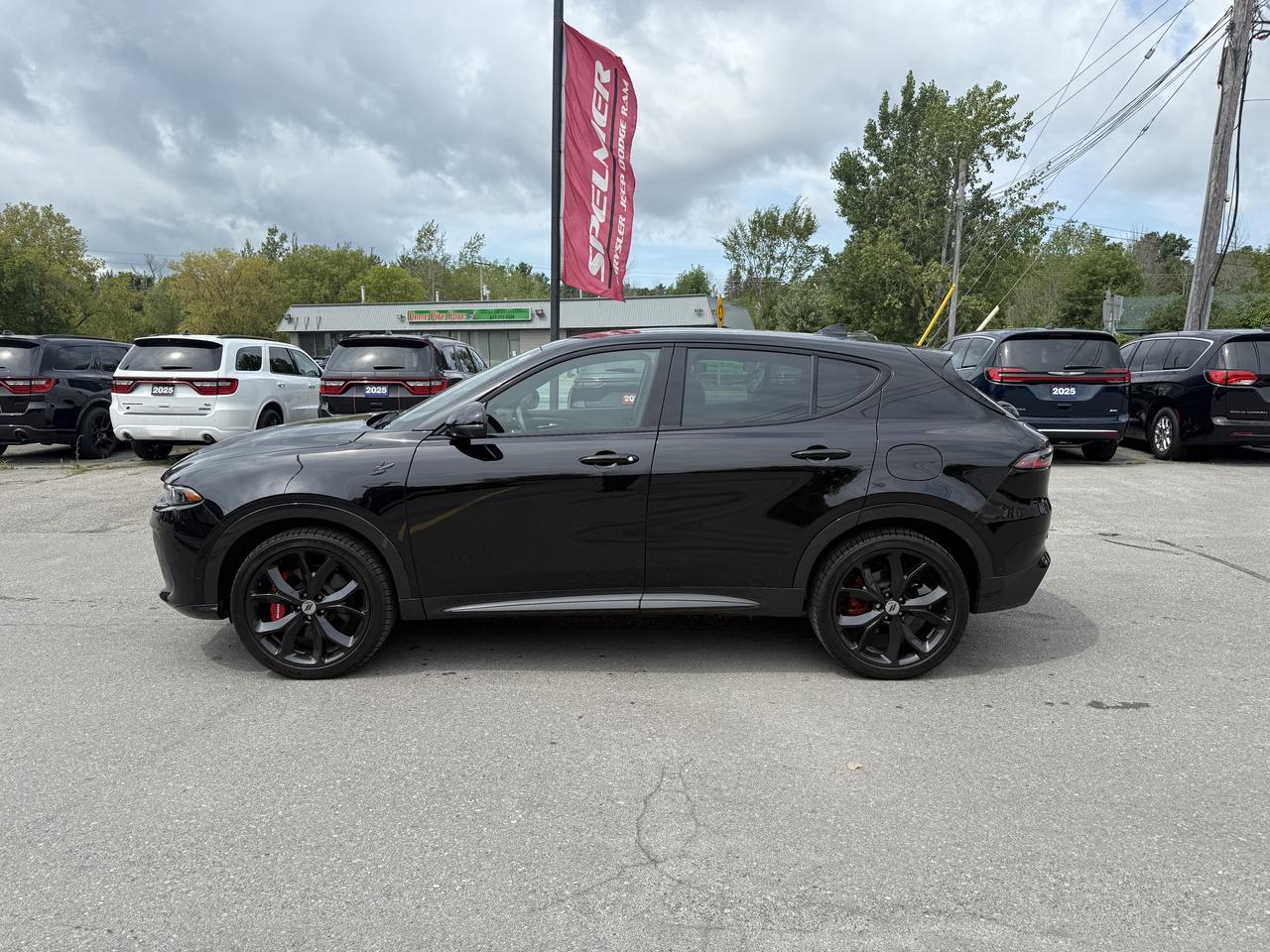 2024 Dodge Hornet PHEV R/T AWD  PHEV - TRACK PACK - BLACKTOP PACKAGE Photo
