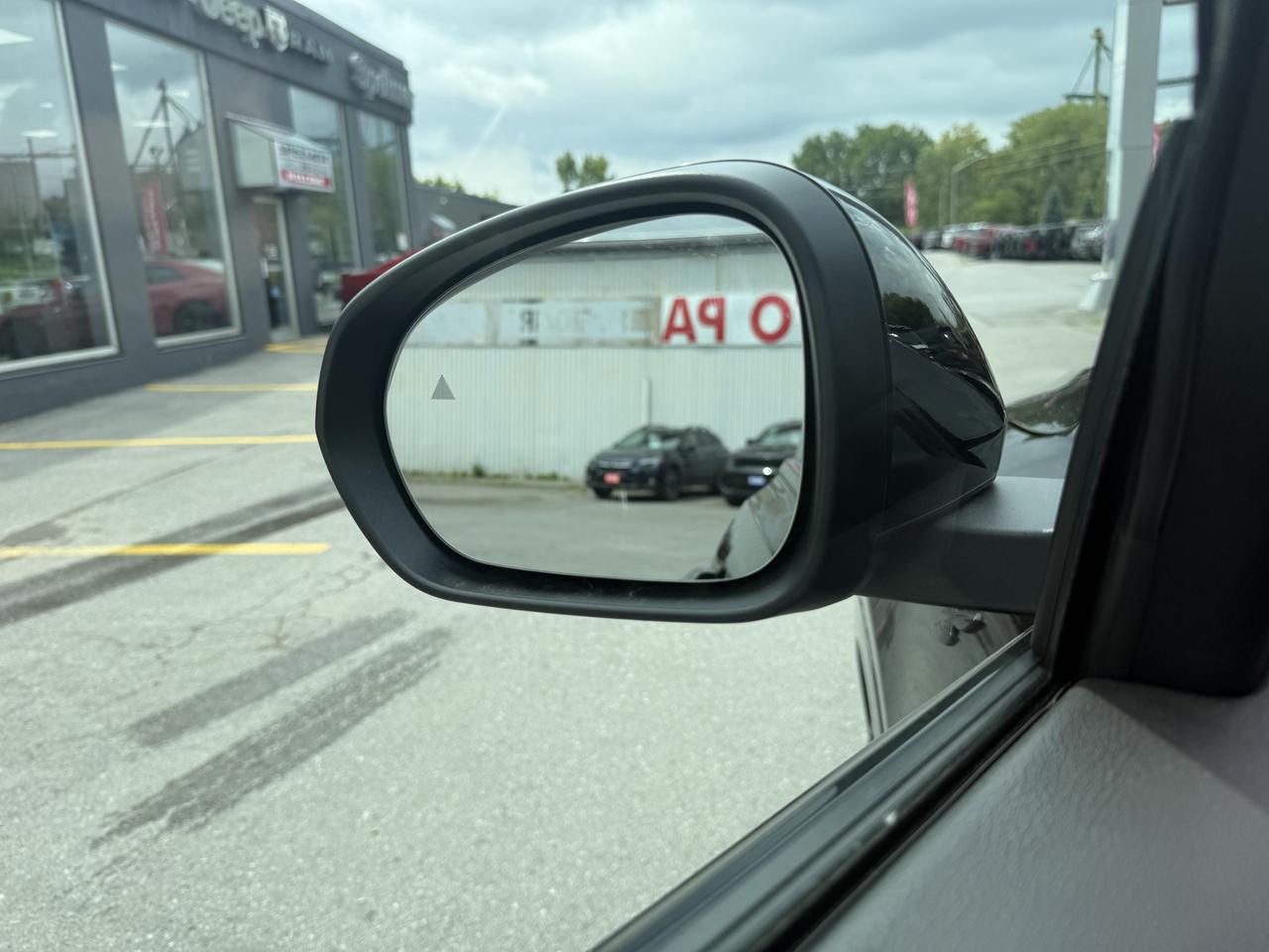 2024 Dodge Hornet PHEV R/T AWD  PHEV - TRACK PACK - BLACKTOP PACKAGE Photo