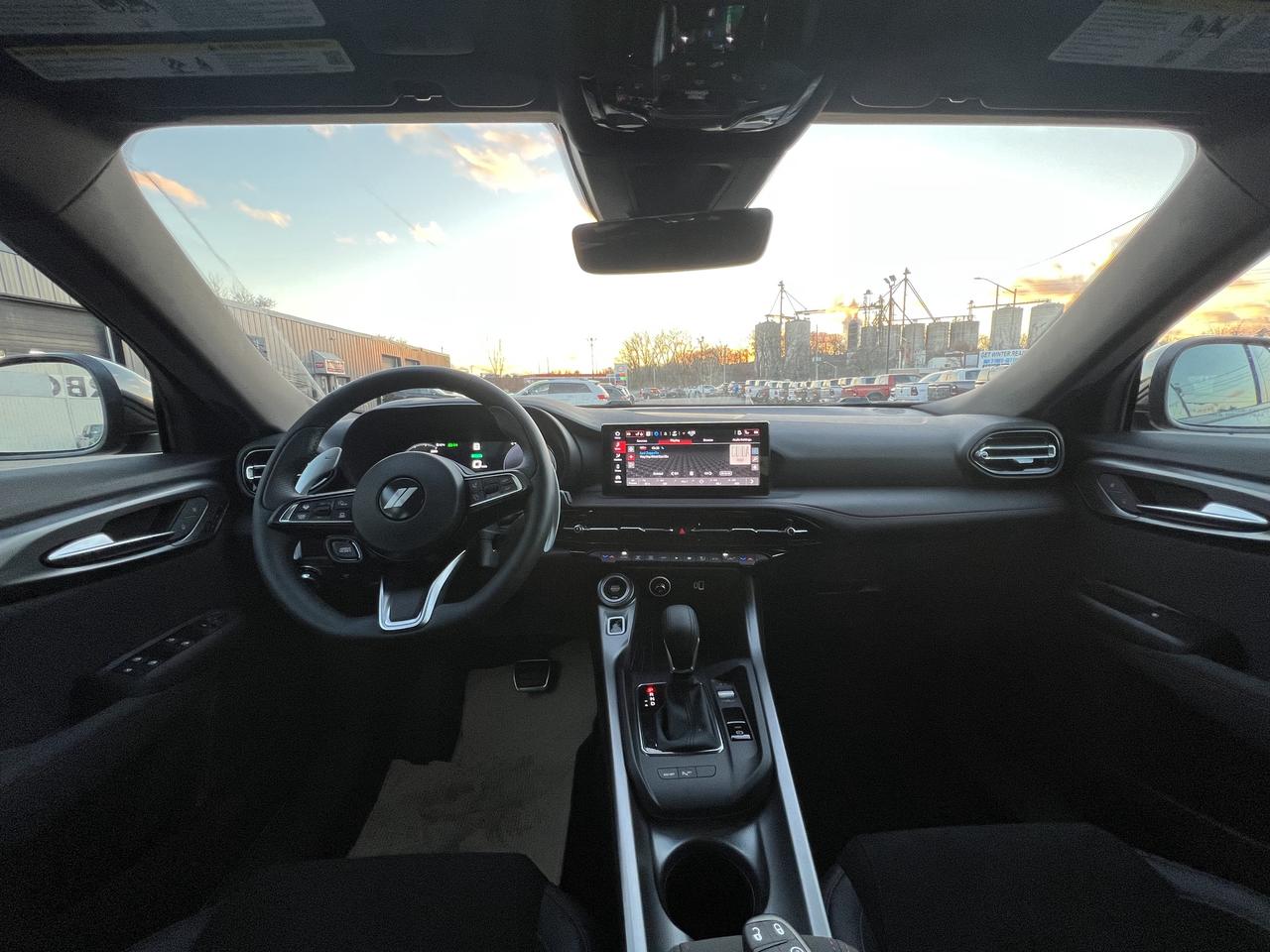 2024 Dodge Hornet PHEV R/T AWD  PHEV - TRACK PACK - BLACKTOP PACKAGE Photo