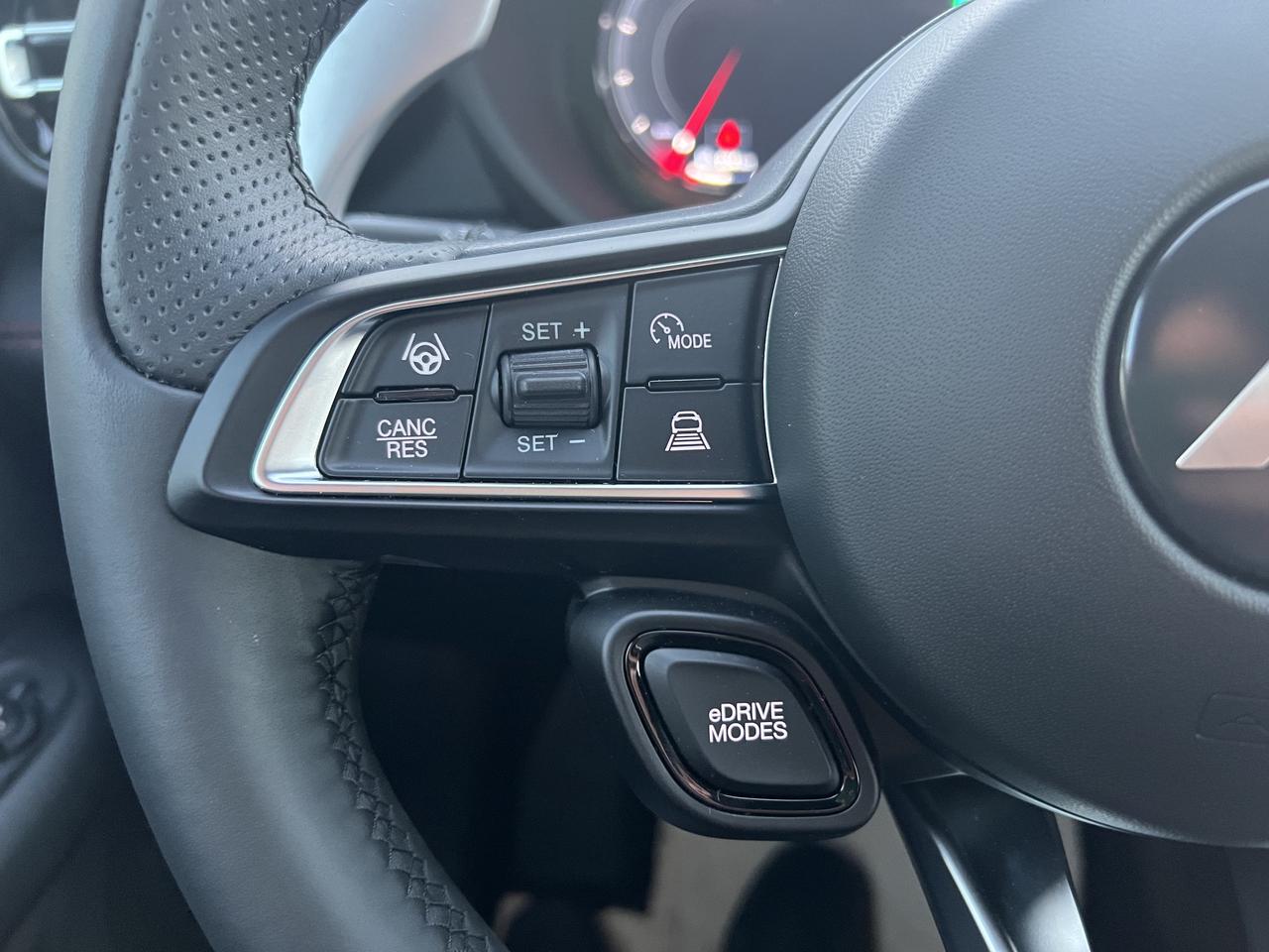 2024 Dodge Hornet PHEV R/T AWD  PHEV - TRACK PACK - BLACKTOP PACKAGE Photo