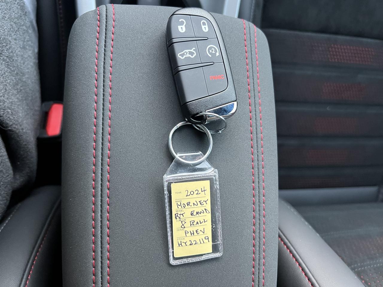 2024 Dodge Hornet PHEV R/T AWD  PHEV - TRACK PACK - BLACKTOP PACKAGE Photo