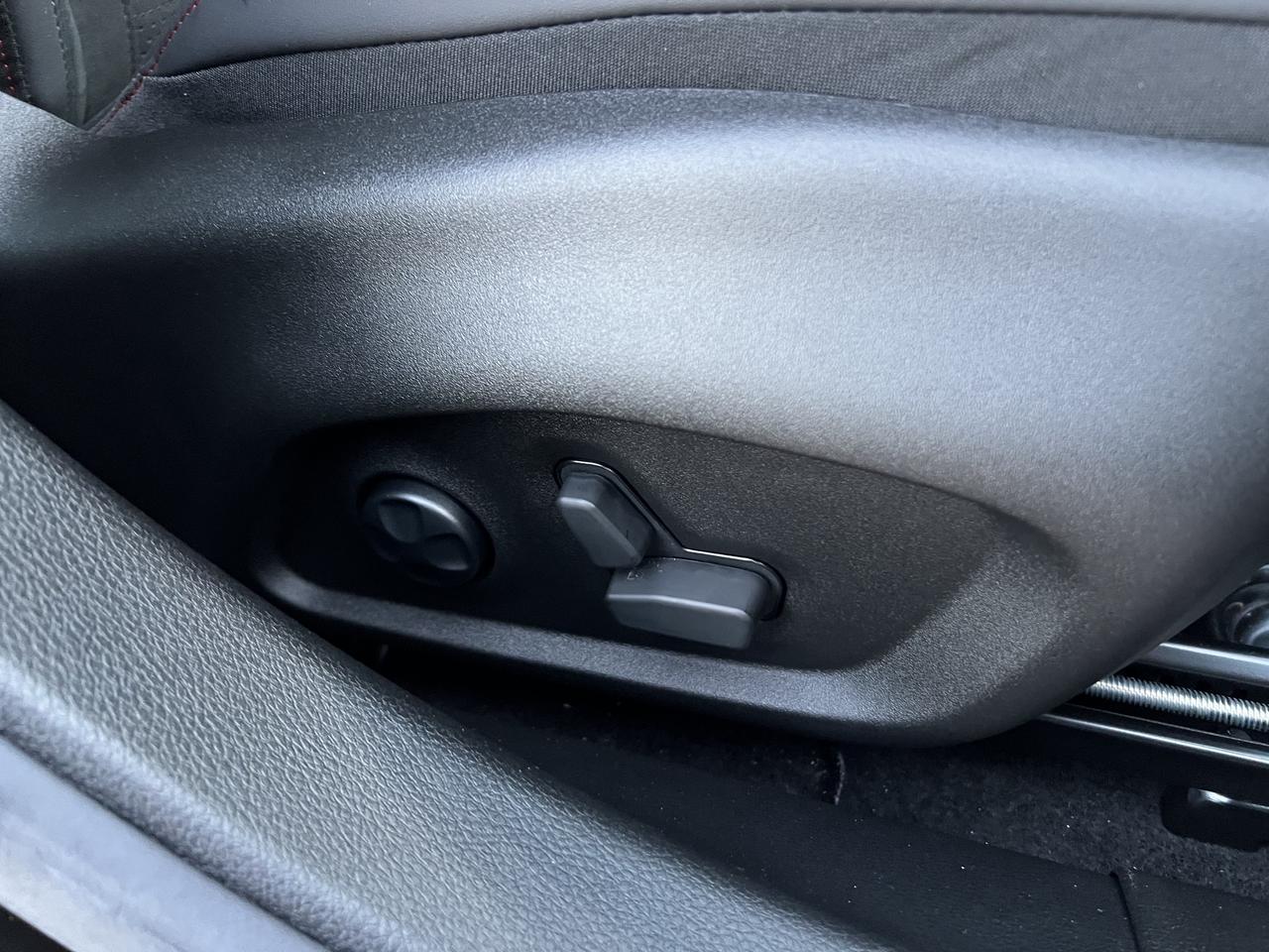 2024 Dodge Hornet PHEV R/T AWD  PHEV - TRACK PACK - BLACKTOP PACKAGE Photo