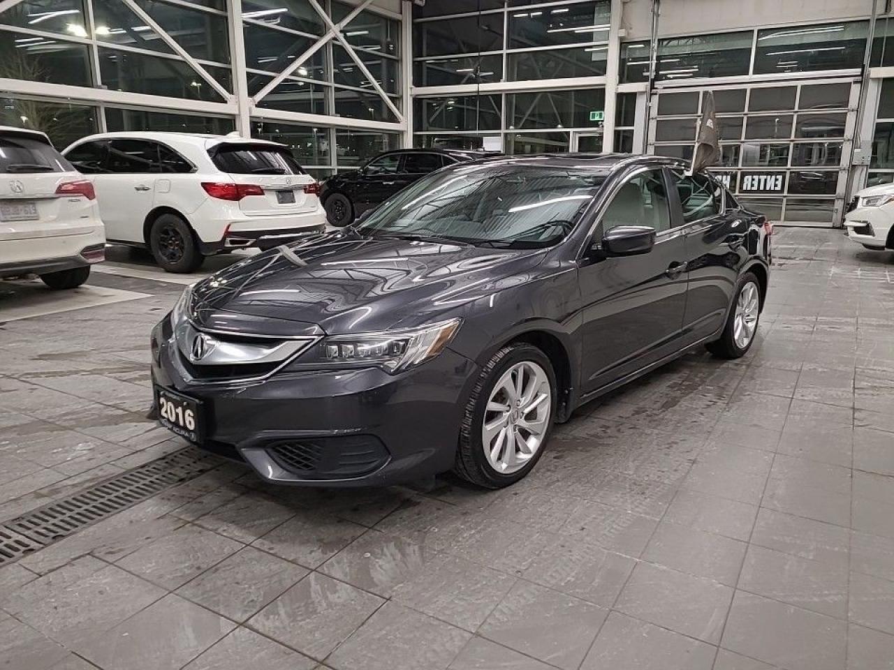 2016 Acura ILX 4dr Sdn Premium Pkg (Clean and Well Maintained!!) Photo2