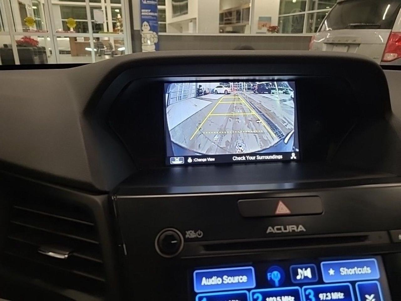 2016 Acura ILX 4dr Sdn Premium Pkg (Clean and Well Maintained!!) Photo