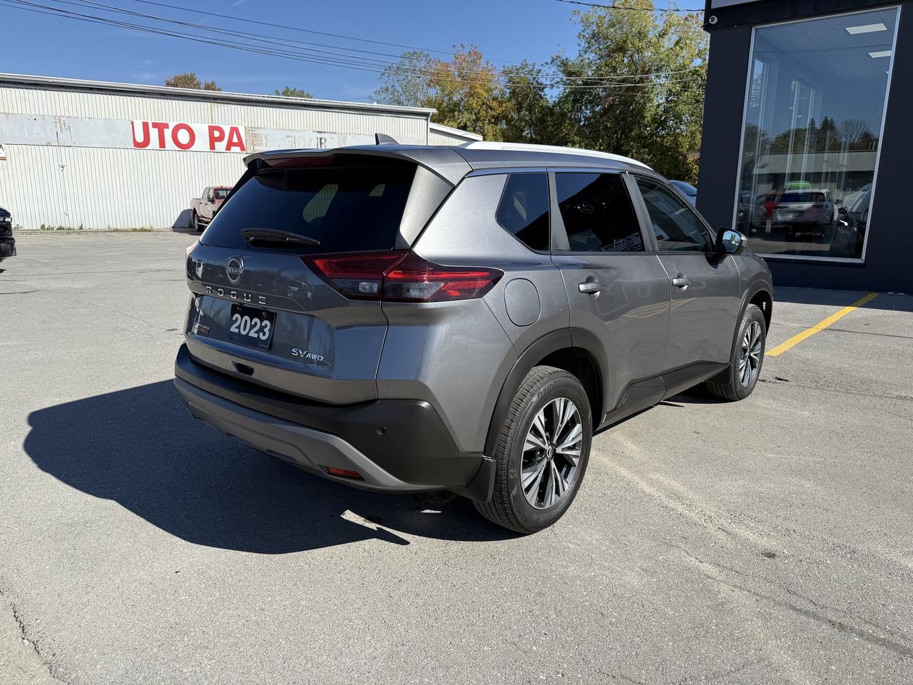 2023 Nissan Rogue AWD SV Moonroof - Heated seats - Remote Start Photo