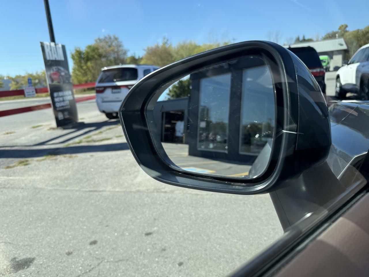 2023 Nissan Rogue AWD SV Moonroof - Heated seats - Remote Start Photo