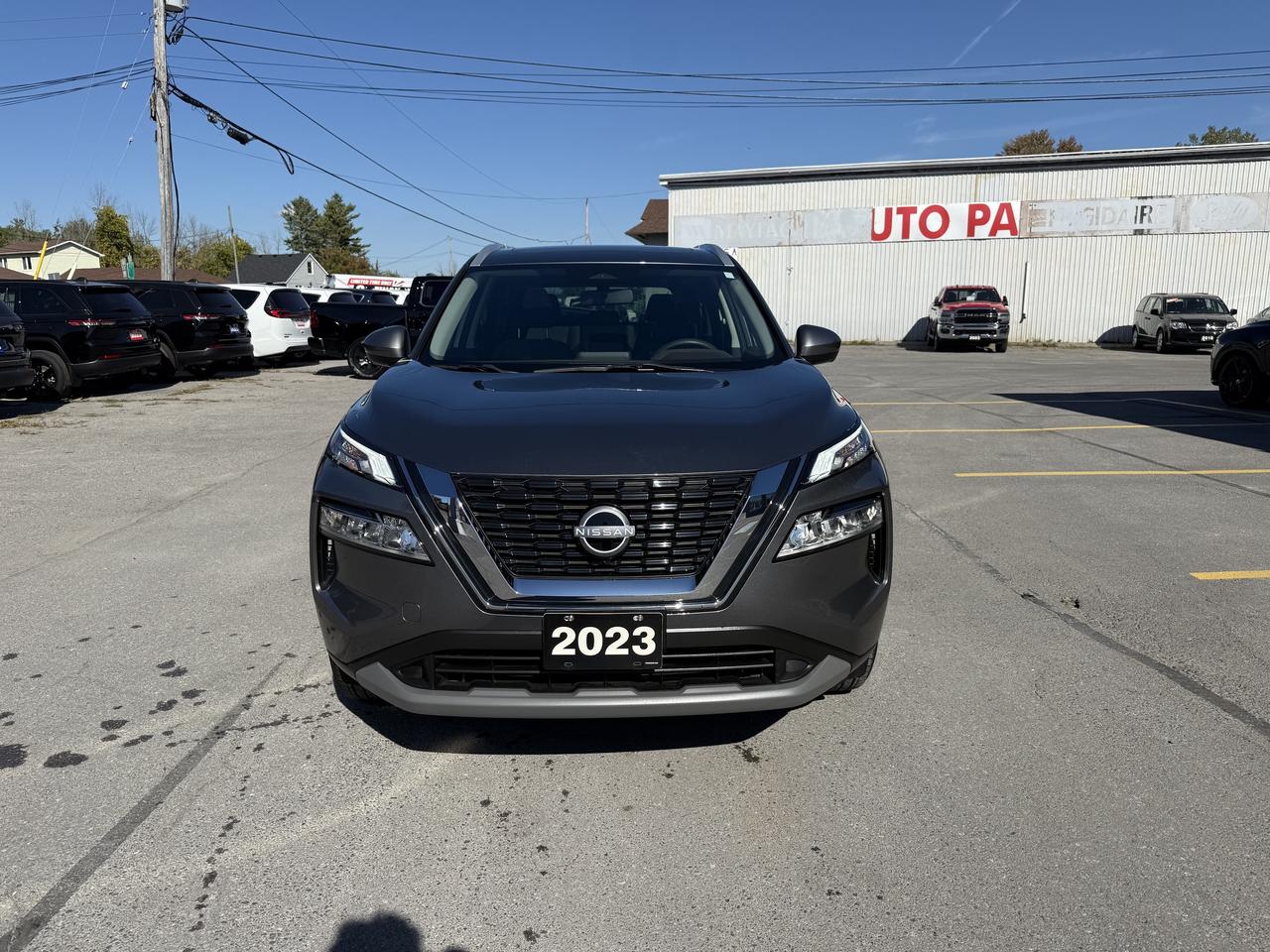 2023 Nissan Rogue AWD SV Moonroof - Heated seats - Remote Start Photo