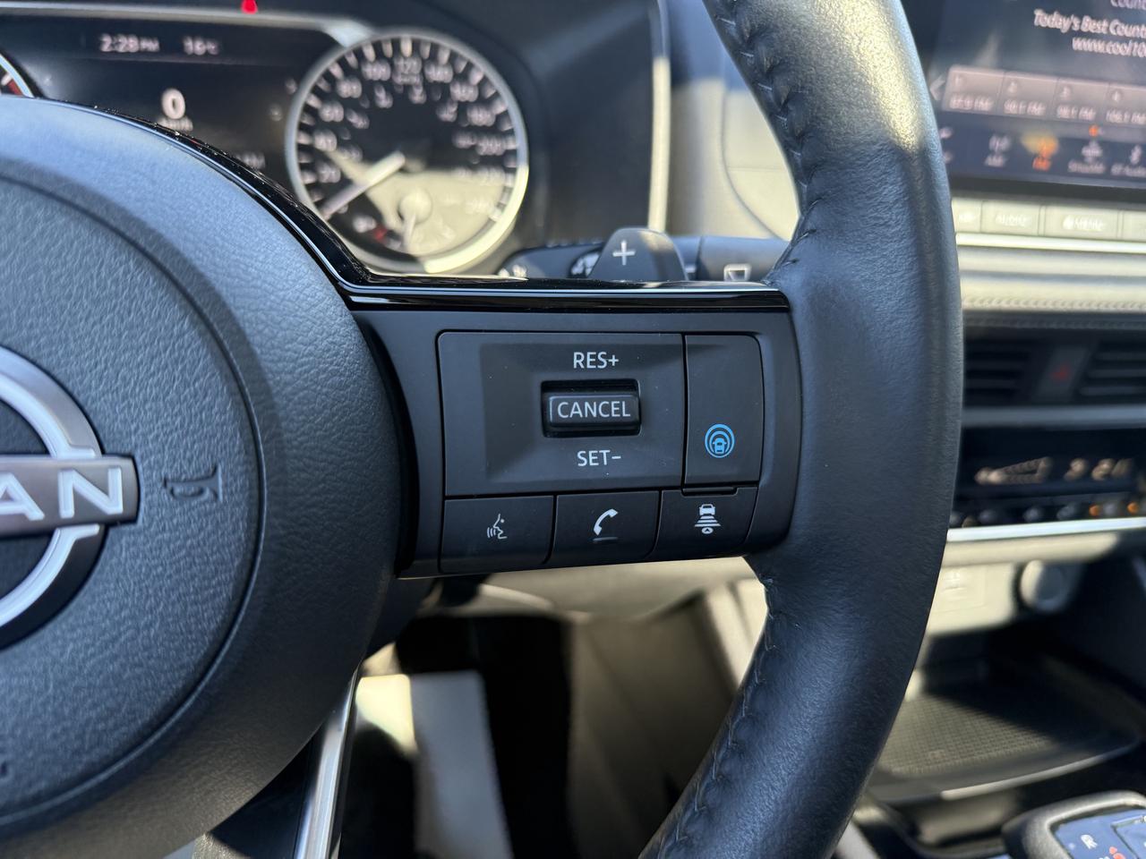 2023 Nissan Rogue AWD SV Moonroof - Heated seats - Remote Start Photo