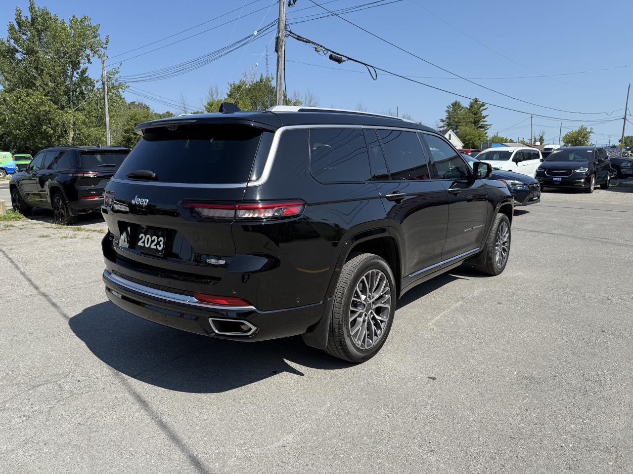 2023 Jeep Grand Cherokee SUMMIT RESERVE - LAST YEAR FOR THE HEMI !!!! Photo4