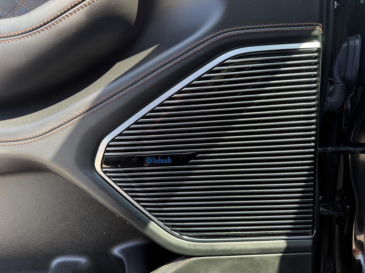 2023 Jeep Grand Cherokee SUMMIT RESERVE - LAST YEAR FOR THE HEMI !!!! Photo