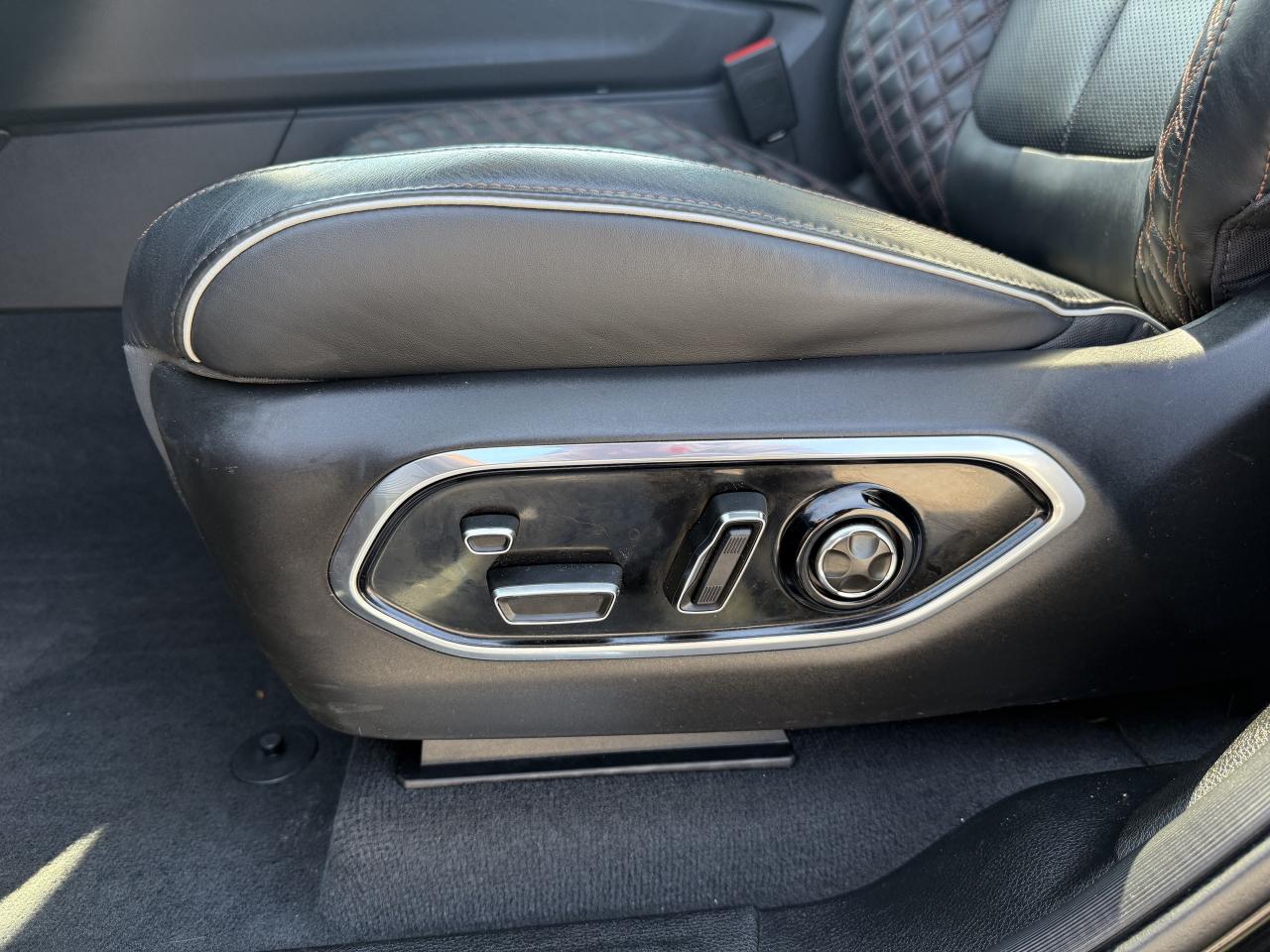 2023 Jeep Grand Cherokee SUMMIT RESERVE - LAST YEAR FOR THE HEMI !!!! Photo