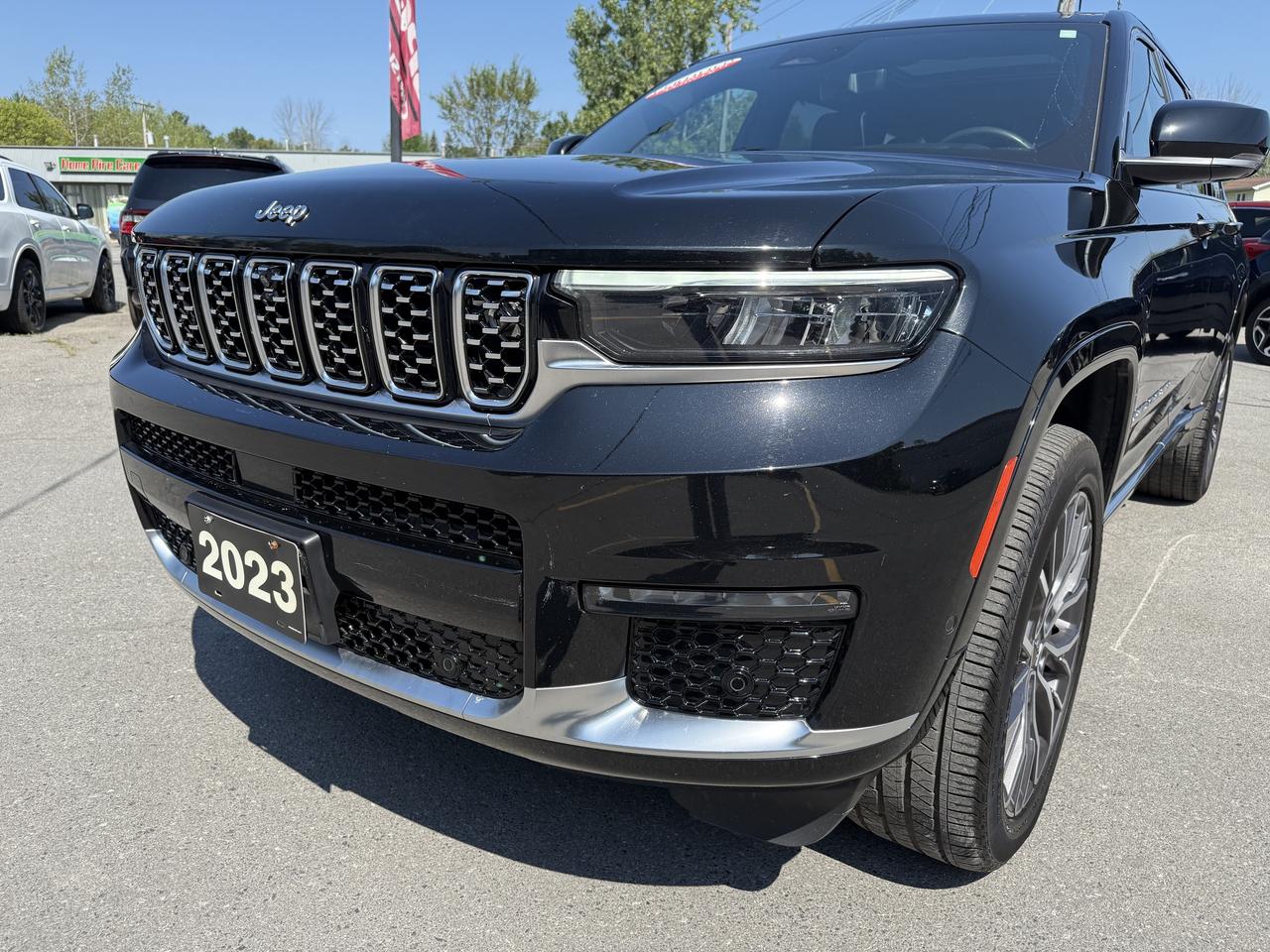 2023 Jeep Grand Cherokee L SUMMIT RESERVE - LAST YEAR FOR THE HEMI !!!! Photo