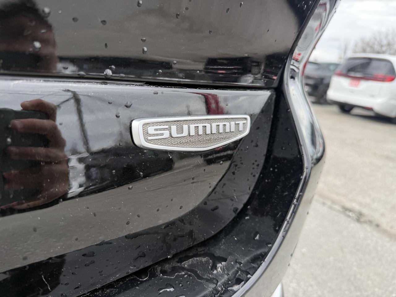 2023 Jeep Grand Cherokee L SUMMIT RESERVE  L- HEMI - TOP OF THE LINE !!!! Photo