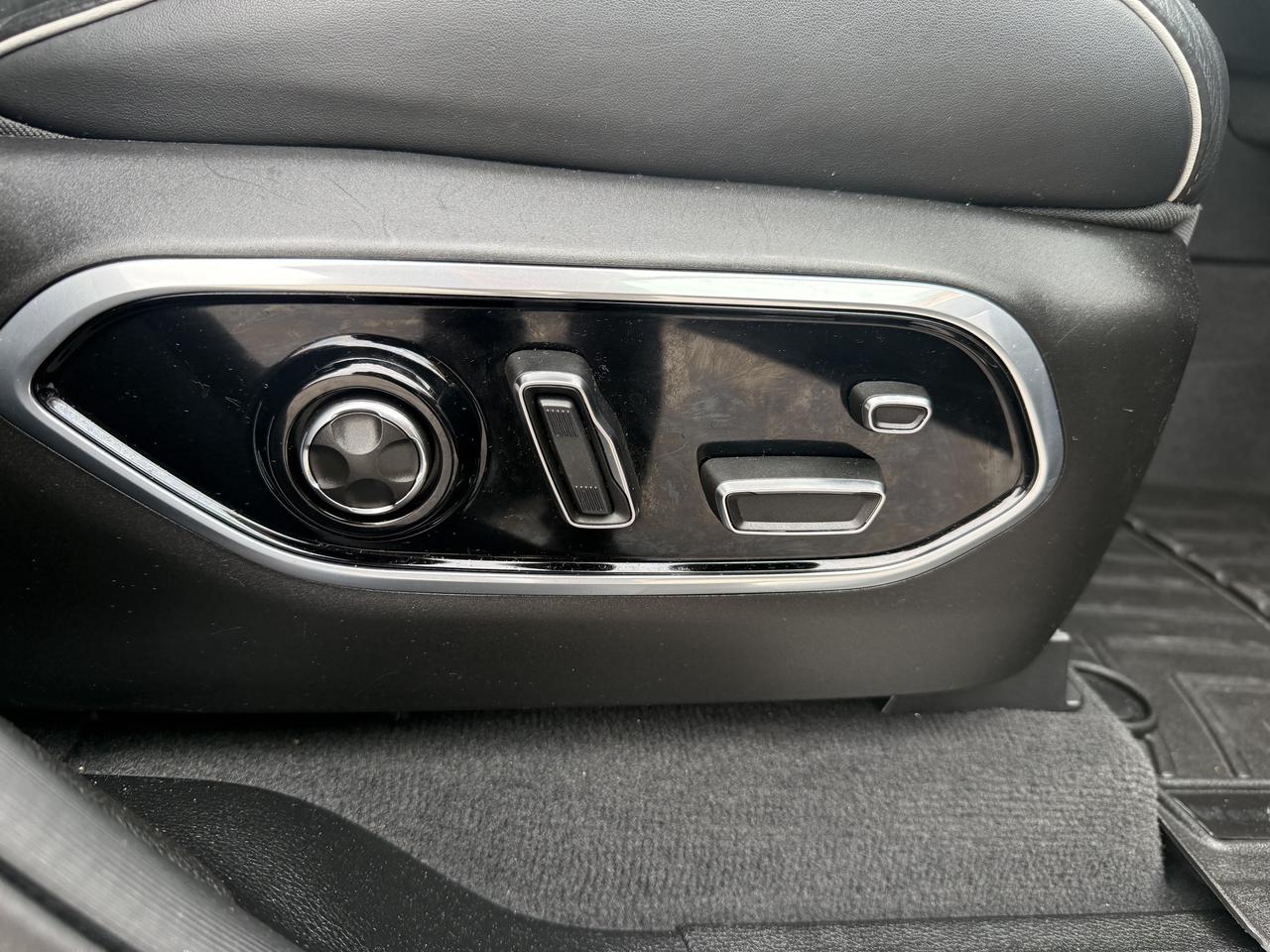 2023 Jeep Grand Cherokee L SUMMIT RESERVE  L- HEMI - TOP OF THE LINE !!!! Photo