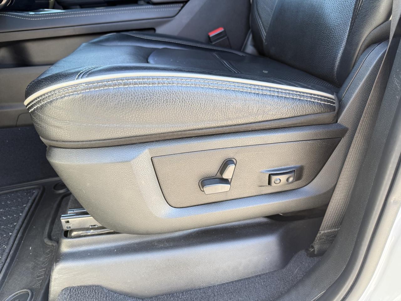 2022 RAM 3500 LIMITED CREW 4X4- HIGH OUTPUT CUMMINS & AISIN Photo