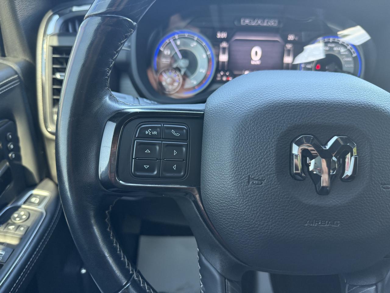 2022 RAM 3500 LIMITED CREW 4X4- HIGH OUTPUT CUMMINS & AISIN Photo