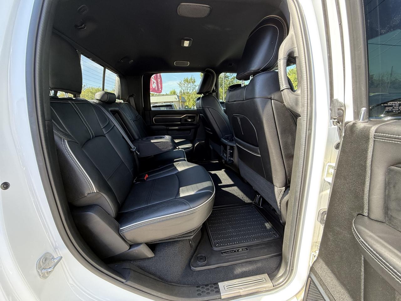 2022 RAM 3500 LIMITED CREW 4X4- HIGH OUTPUT CUMMINS & AISIN Photo