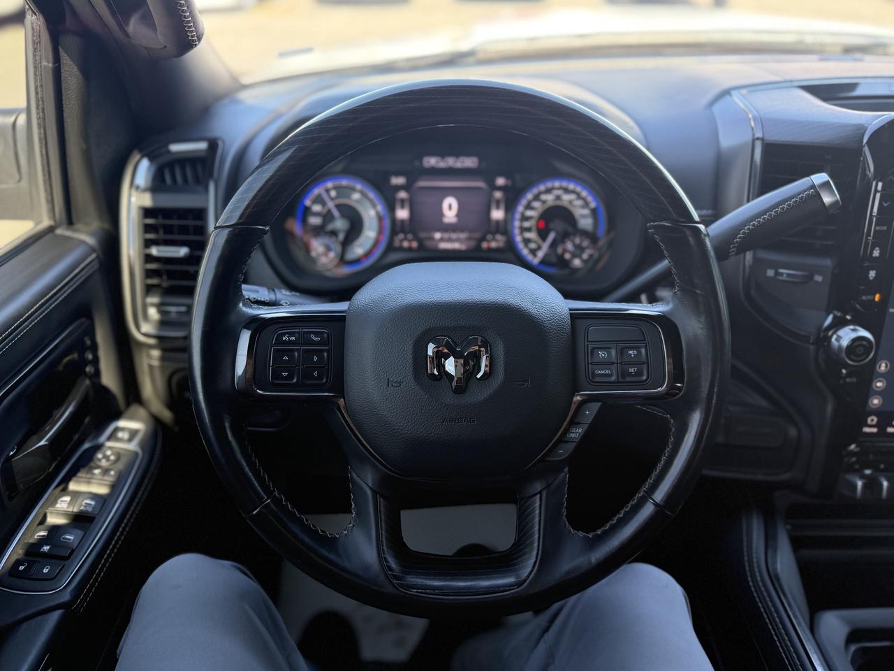 2022 RAM 3500 LIMITED CREW 4X4- HIGH OUTPUT CUMMINS & AISIN Photo