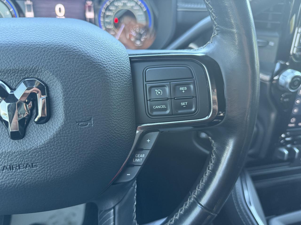 2022 RAM 3500 LIMITED CREW 4X4- HIGH OUTPUT CUMMINS & AISIN Photo