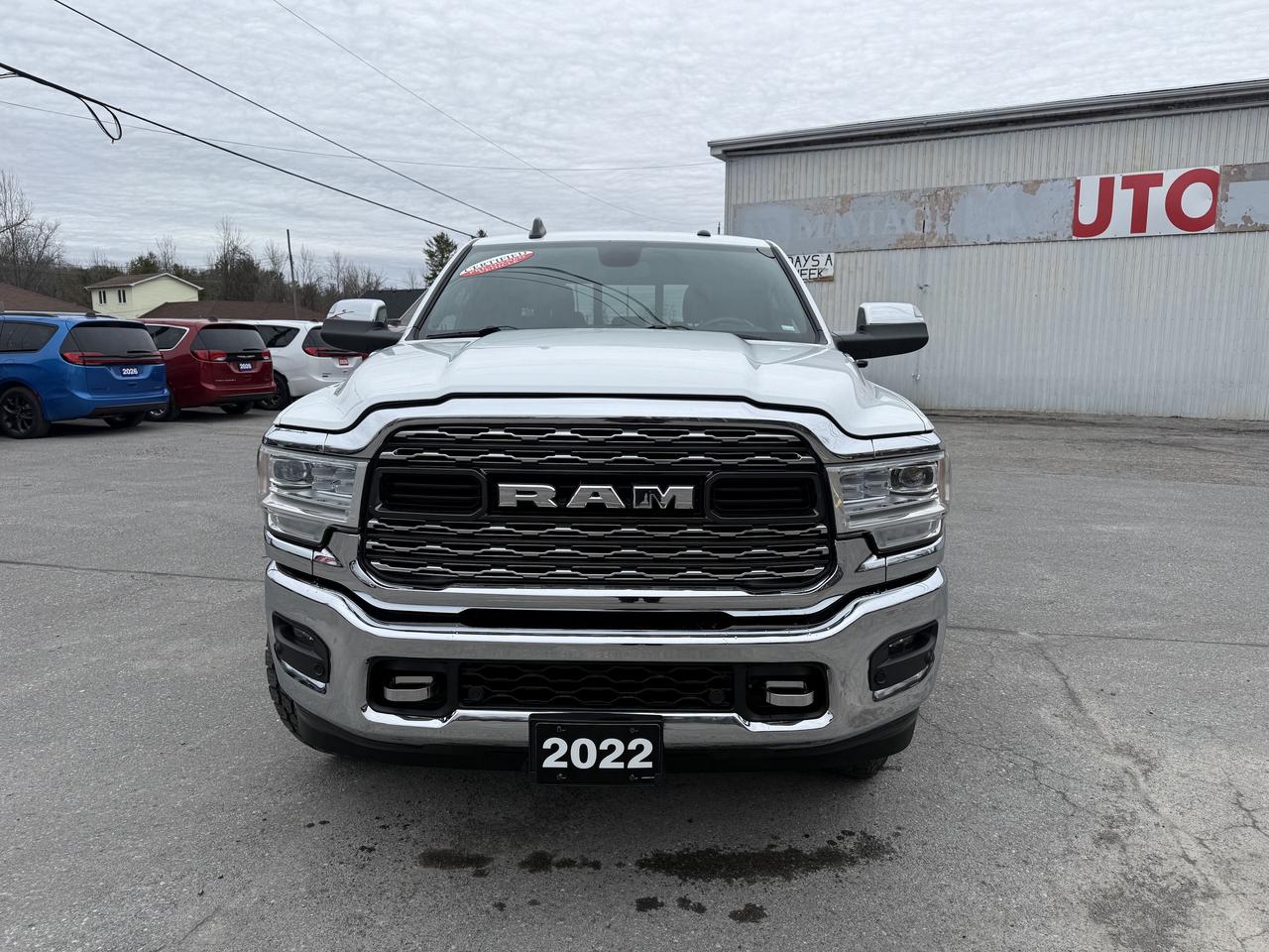 2022 RAM 3500 LIMITED CREW 4X4- HIGH OUTPUT CUMMINS & AISIN Photo