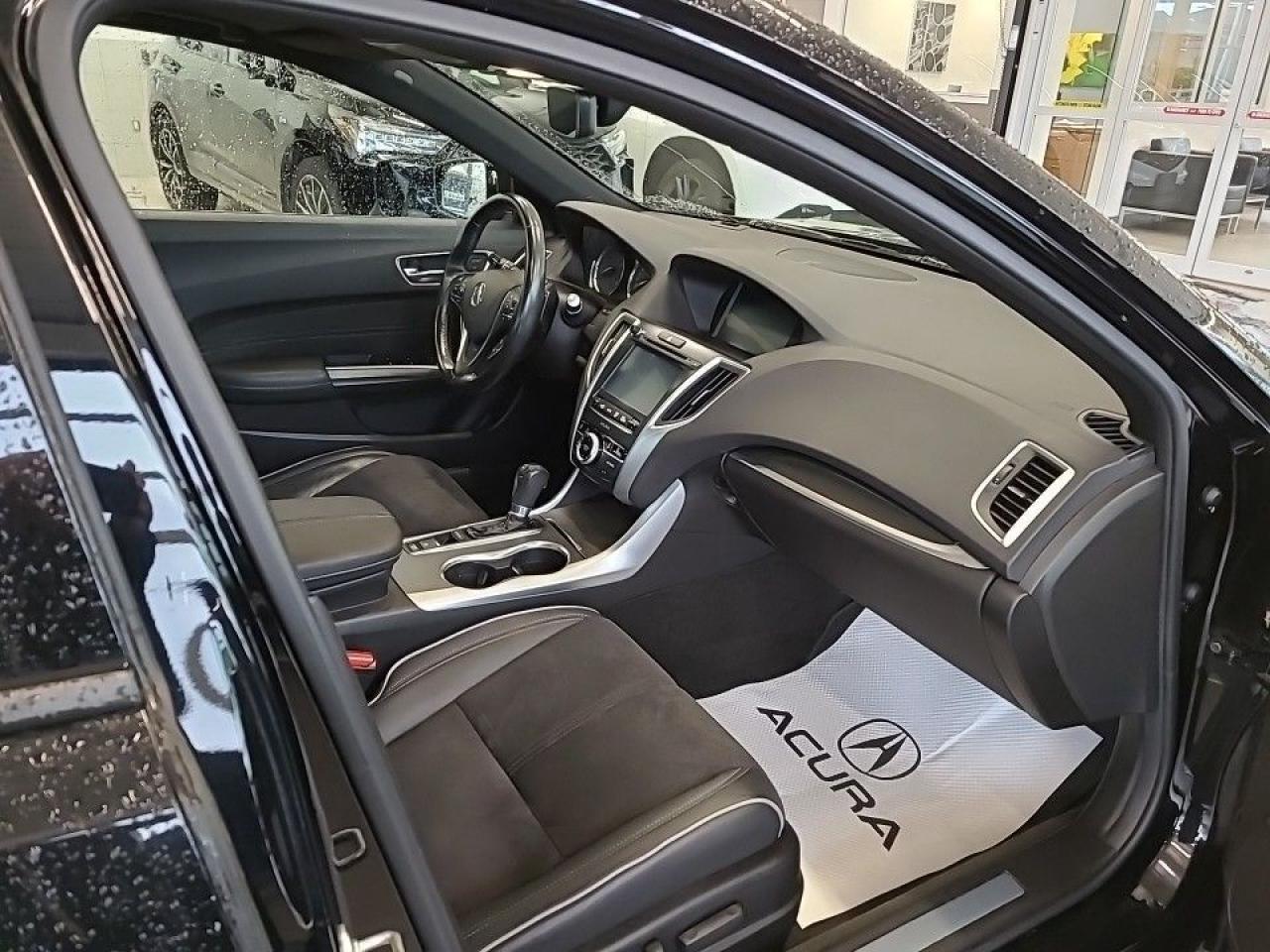 2018 Acura TLX 2.4L P-AWS w/Tech Pkg A-Spec (REDUCED TO CLEAR) Photo