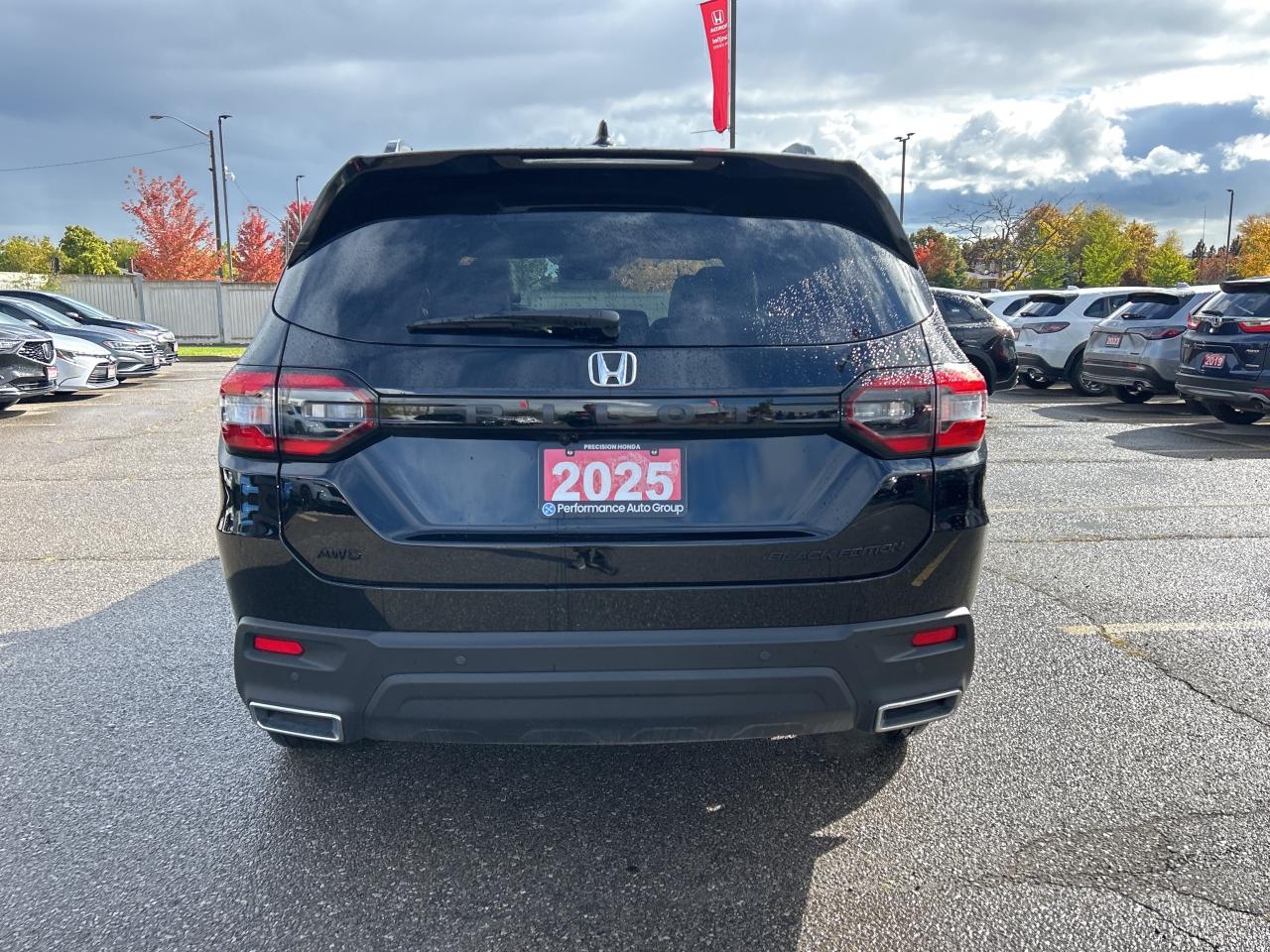 2025 Honda Pilot Black Edition DEMO Photo3