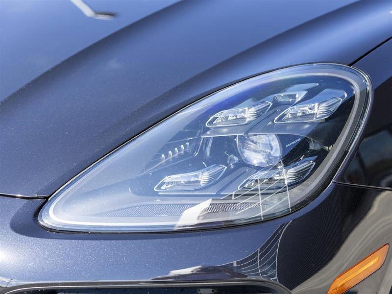 2019 Porsche Cayenne Turbo Black Photo