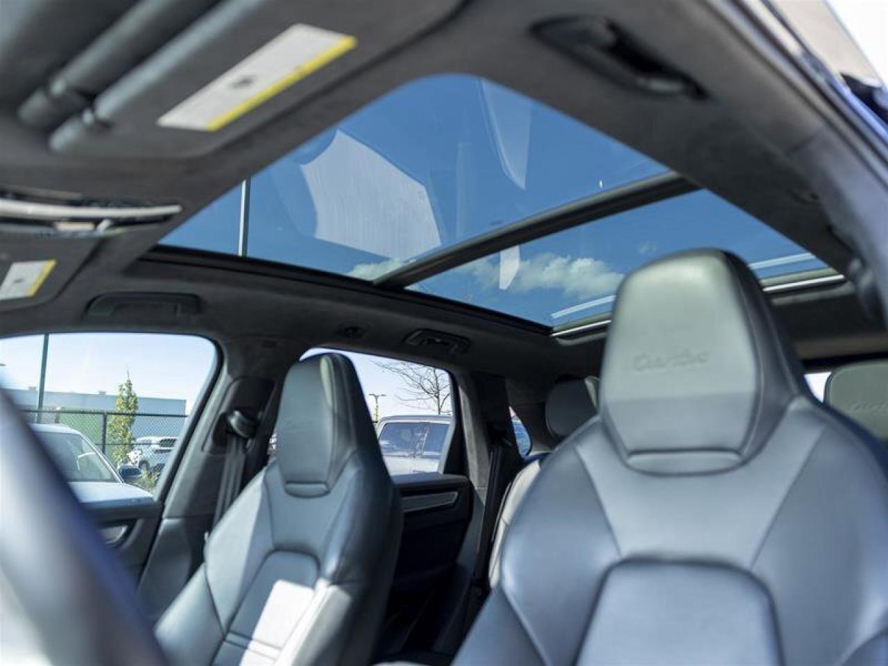 2019 Porsche Cayenne Turbo Black Photo