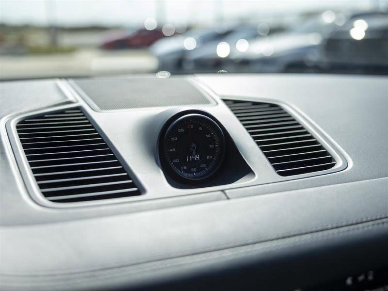 2019 Porsche Cayenne Turbo Black Photo