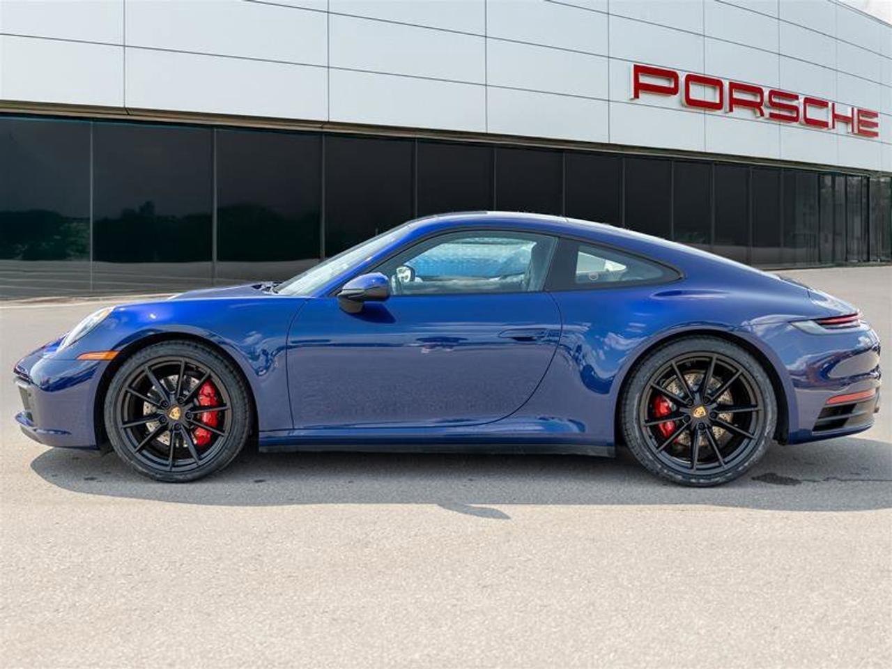 2020 Porsche 911 Carrera 4S Blue Photo2