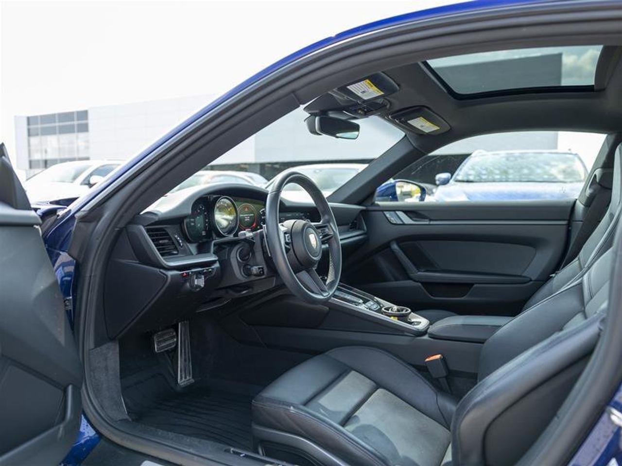 2020 Porsche 911 Carrera 4S Blue Photo