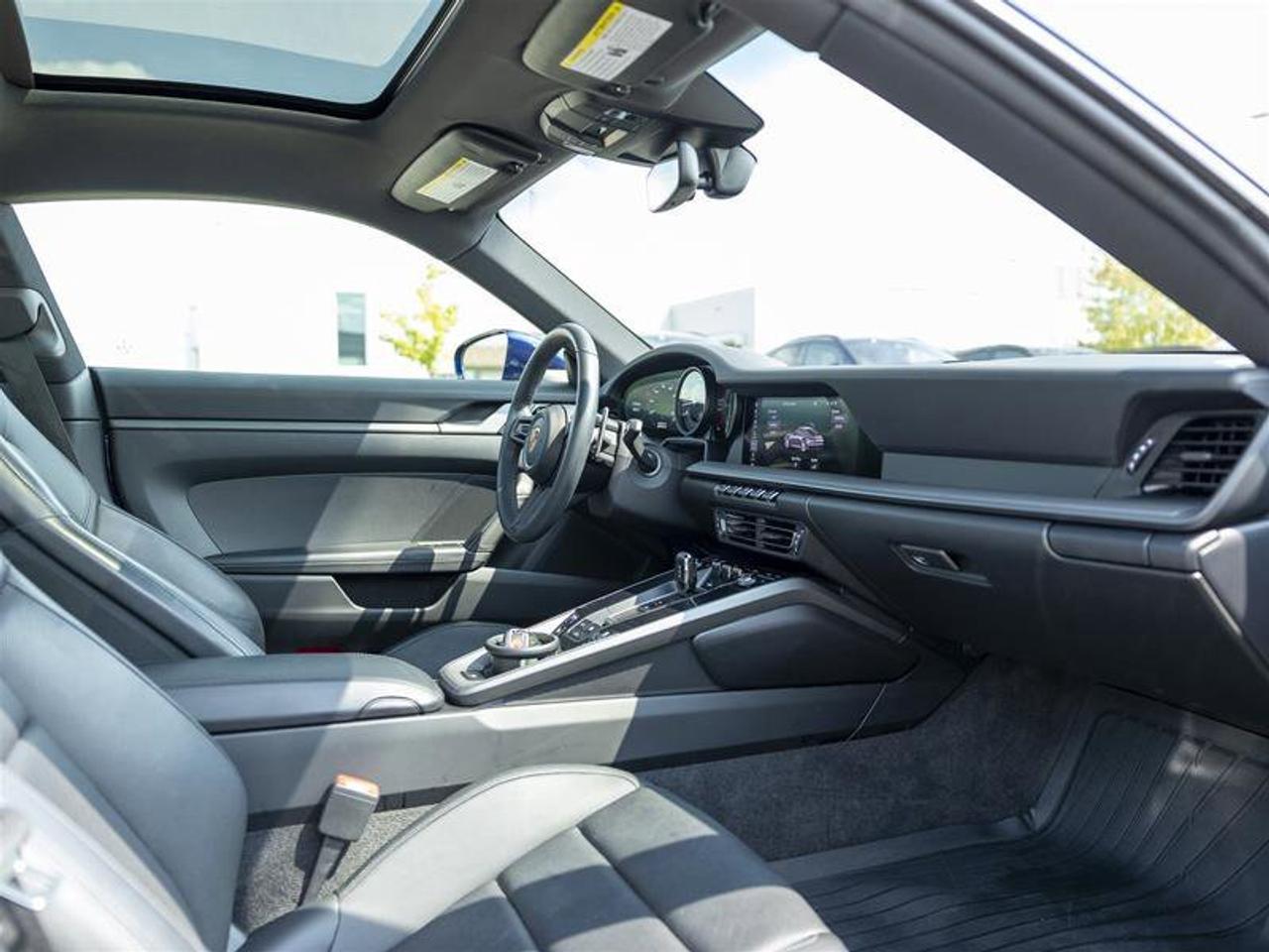2020 Porsche 911 Carrera 4S Blue Photo