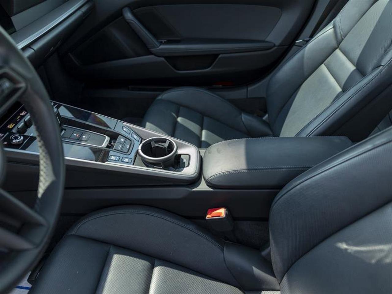 2020 Porsche 911 Carrera 4S Blue Photo