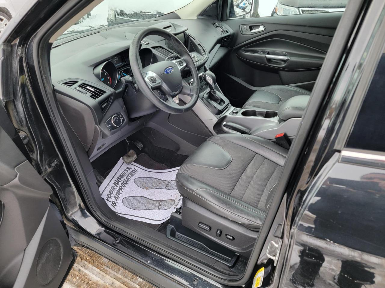 2015 Ford Escape 4WD SE Photo4