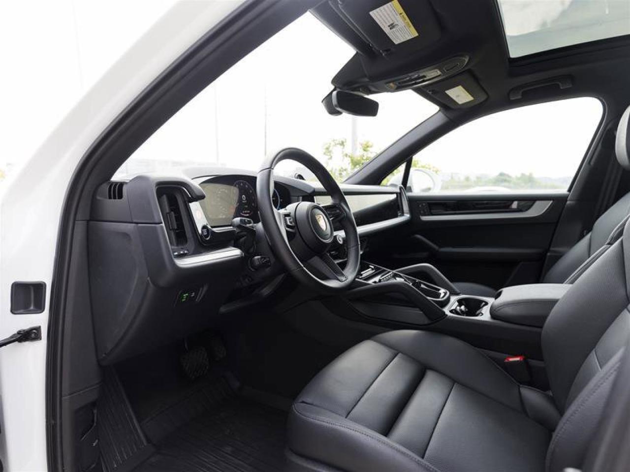 2024 Porsche Cayenne E-Hybrid White Photo