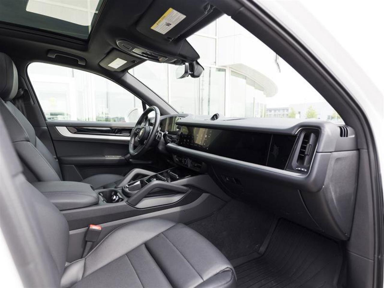 2024 Porsche Cayenne E-Hybrid White Photo