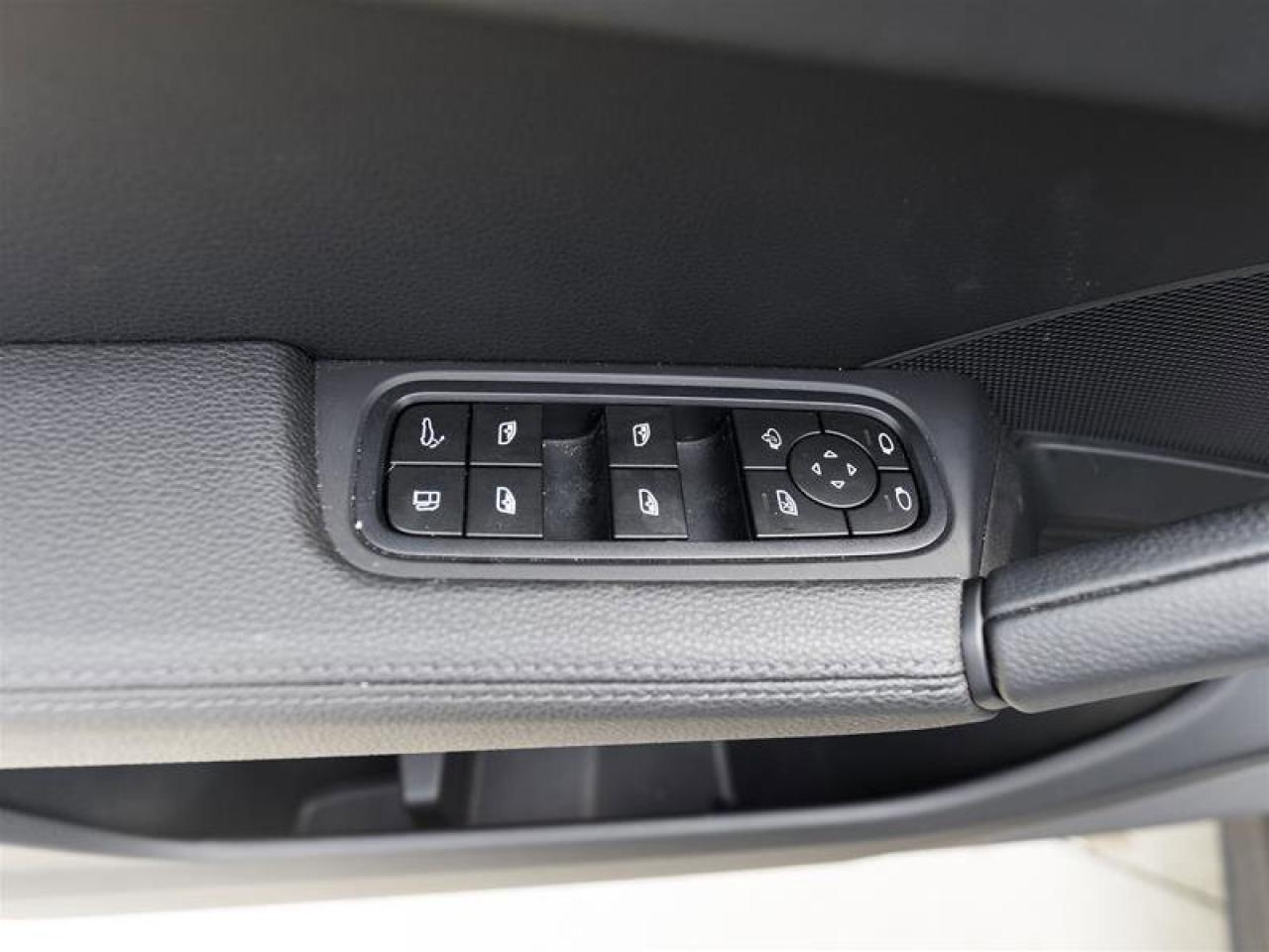 2024 Porsche Cayenne E-Hybrid White Photo