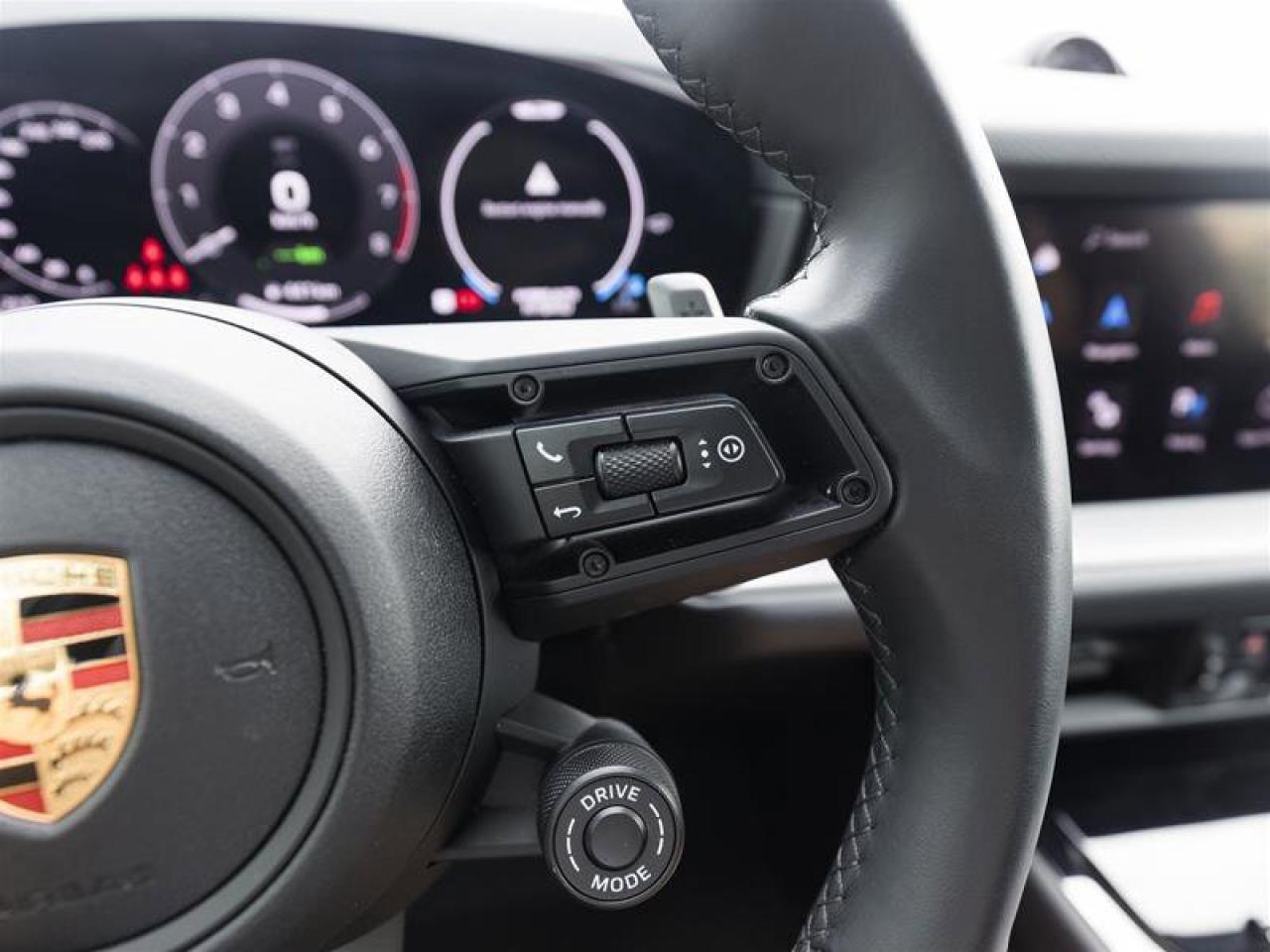 2024 Porsche Cayenne E-Hybrid White Photo