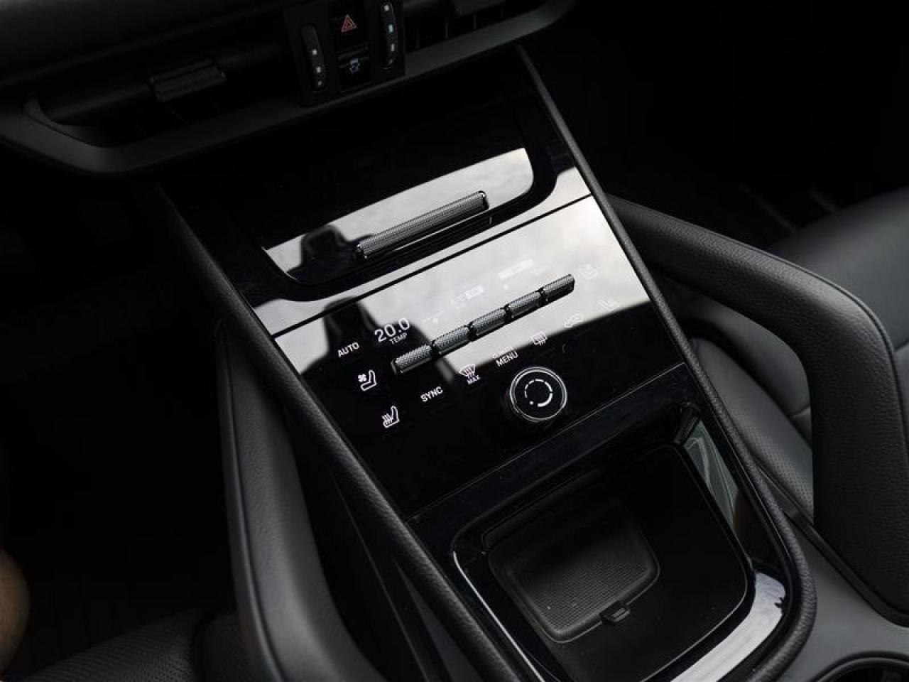 2024 Porsche Cayenne E-Hybrid White Photo